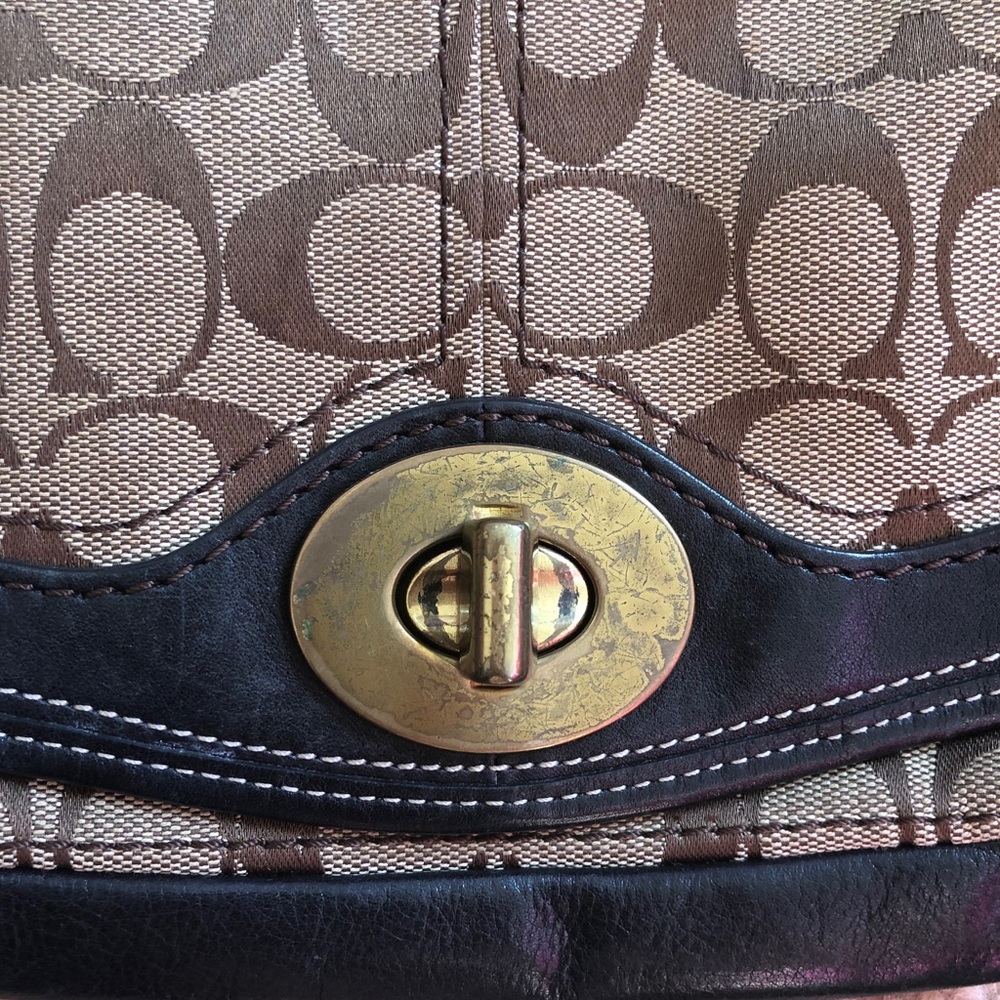 Coach Purse - Picture 2 of 7